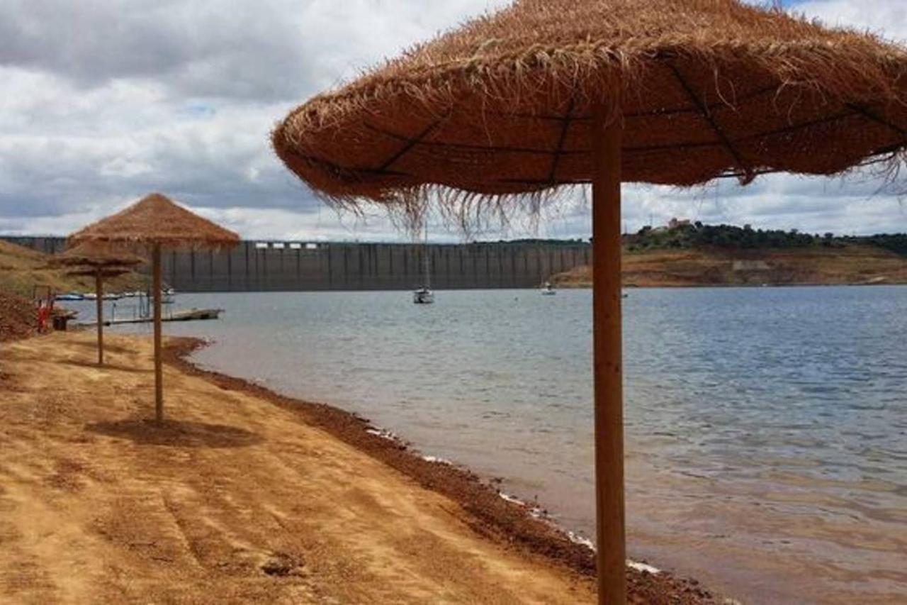 Bajo La Higuera Famorcas Almodóvar del Río Екстериор снимка